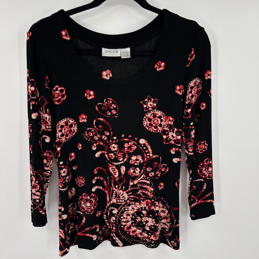 Chicos Travelers Womens Size 0 Small Black Red Batik Floral 3/4 Sleeve‎ Top